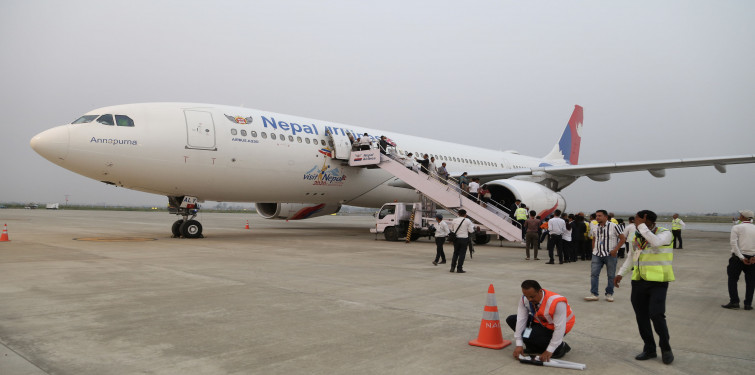 गौतमबुद्ध विमानस्थलबाट अन्तर्राष्ट्रिय उडान भर्दै नेपाल एयरलाइन्स